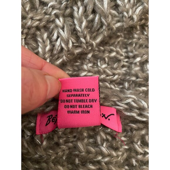 Betsey Johnson Metallic Silver Knit Sparkle Infinity Scarf With Pearl Accents - Picture 4 of 7